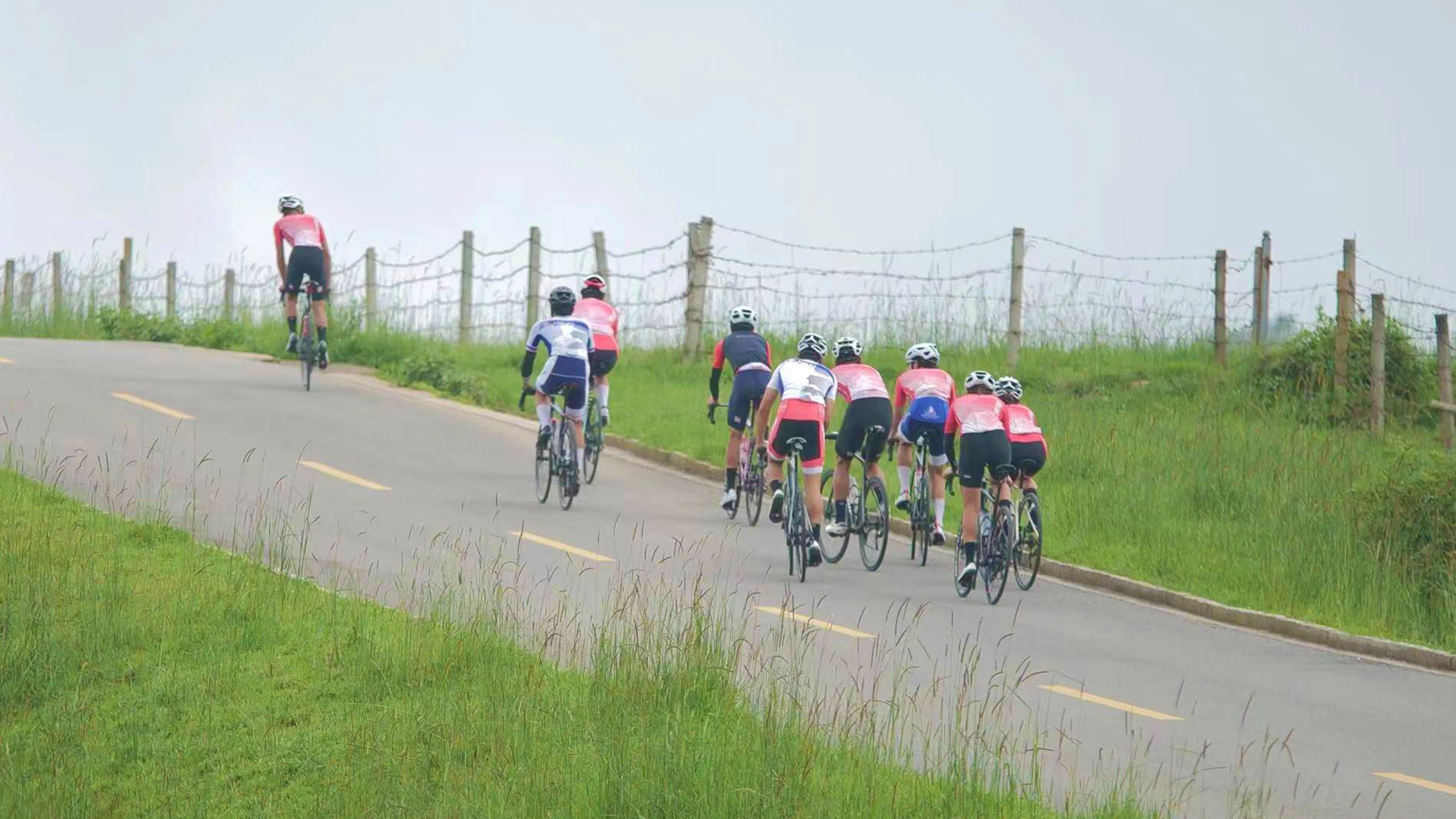 跟著賽事去旅行丨2024七彩云南格蘭芬多自行車(chē)賽，騰沖東山等你來(lái)戰(zhàn)！